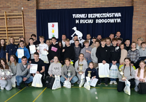 Młodzi znawcy przepisów drogowych rywalizowali w powiecie sieradzkim. Znamy zwycięzców turnieju BRD