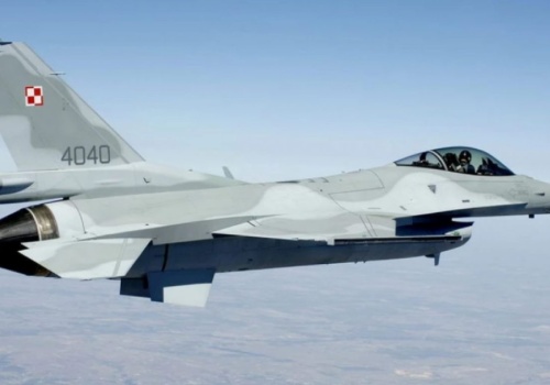 Dziesiątki dronów i pocisków nad Ukrainą. Polska poderwała myśliwce, lubelskie lotnisko zamknięte