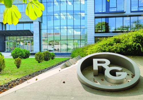 Od małej apteki do globalnych terapii. 125 lat rozwoju, innowacji i budowania zasięgu