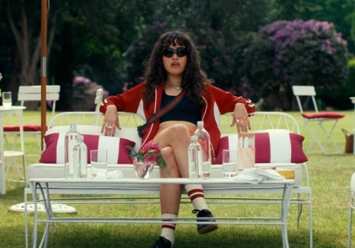 Bestseller powraca w formie nowej adaptacji i to na Prime Video! Ludzie kochają te książki