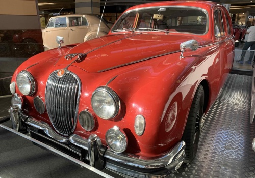 Jaguar Mark I (1955–1959) – klasyk brytyjskiej motoryzacji. Historia, dane techniczne, ciekawostki i ceny