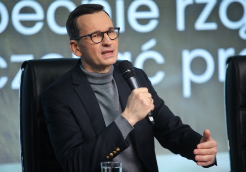 W szeregach PiS zaniepokojenie inicjatywą Morawieckiego