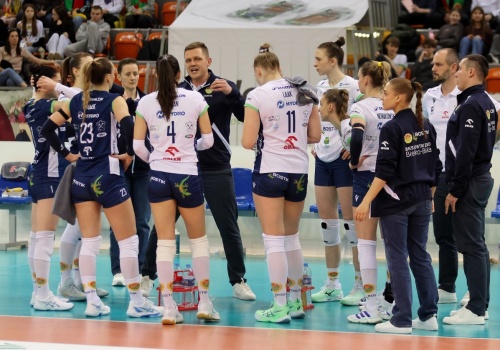 Miłe złego początki. UNI – BKS 3:1