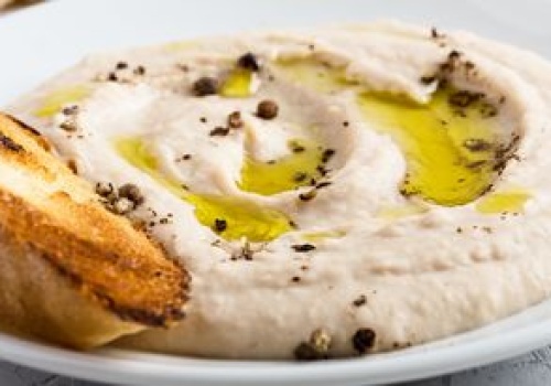 Wcale nie hummus i nie popularne pasty. To smarowidło wesprze twoją odporność