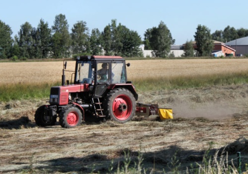 Ciągniki do kasacji, rolnicy bez wyjścia. KRIR naciska na rząd w sprawie homologacji