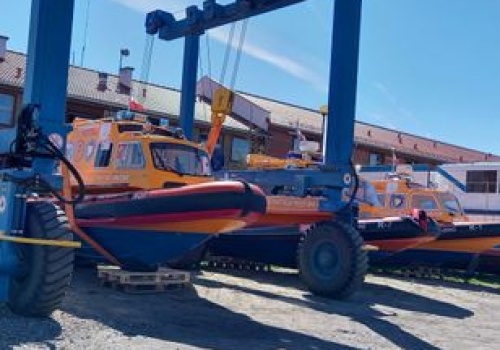 Ratownicy sprzedają łódź, żeby dalej ratować. Rząd ma szukać rozwiązań