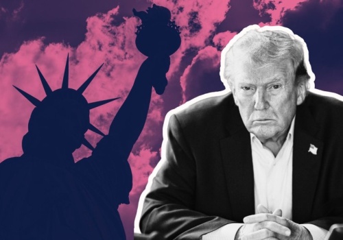 Trump tonie, ale sam. Takiego upadku Ameryka chyba jeszcze nie widziała