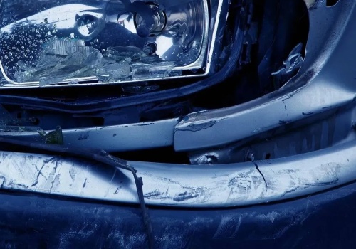 Autobus wpadł do wąwozu i stanął w płomieniach. Co najmniej 14 zabitych