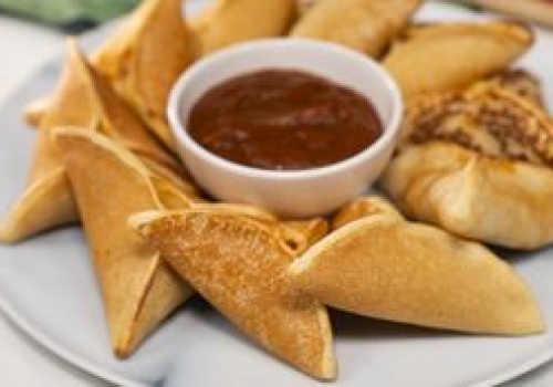 Zrób raz naleśnikowe koperty, a zwykłe krokiety szybko pójdą w odstawkę