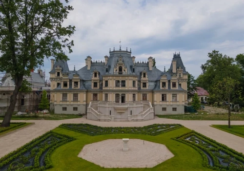 Sowieci chcieli, aby te miejsca zniknęły na zawsze. Teraz odzyskują blask