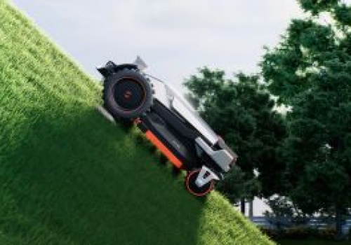 Roboty wjechały do Łazienek. Pierwszy taki pokaz w Polsce