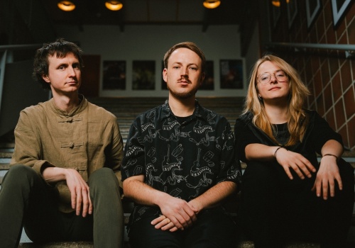 Jazzowe trio w krypcie