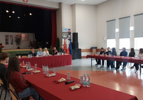 IV Posiedzenie Młodzieżowej Rady Gminy Świlcza VII Kadencji – młodzi debatowali o czytelnictwie i inicjatywach społecznych