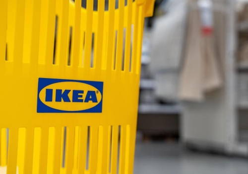 Koniec wypraw za miasto po klopsiki. IKEA stawia na mniejsze formaty
