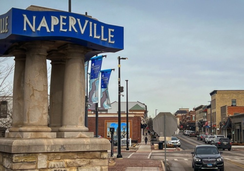 Naperville i Evanston wysoko na liście miast najlepszych do życia w 2026 roku