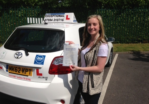 Jak Brytyjczycy uczą i egzaminują przyszłych kierowców? W Polsce nigdy dotąd tak nawet nie myślano