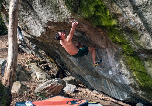 Czym jest styl flash w boulderingu? Zasady