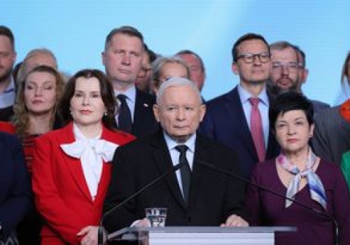 Zaskakująca obecność. Morawiecki u boku Czarnka i Kaczyńskiego