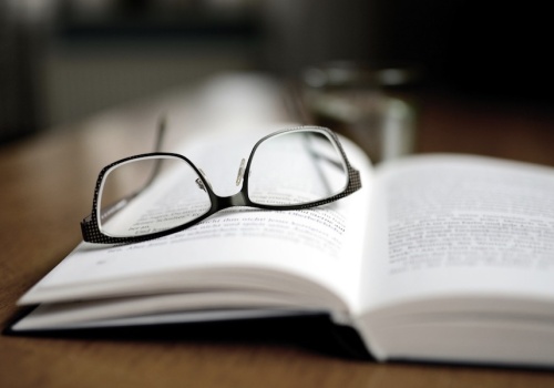 115 pisarzy odchodzi z wydawnictwa Grasset po zwolnieniu jego szefa