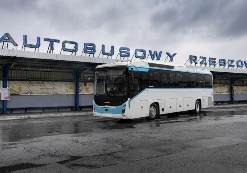 Nowe autobusy Scania CNG dla PKS w Rzeszowie. Niskoemisyjna inwestycja za 18,8 mln zł