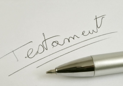 Czy testament notarialny ma termin ważności? Prawo mówi jedno, praktyka pokazuje drugie