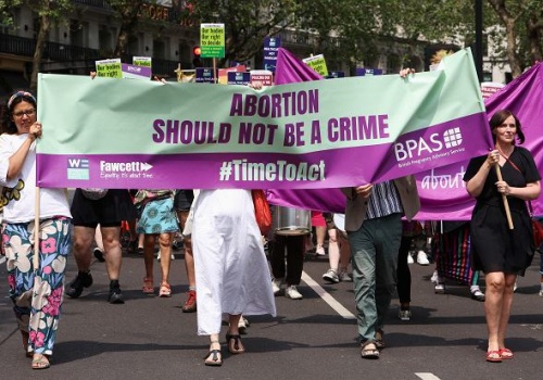 Londyn zatwierdził nielimitowane aborcje do 9. miesiąca ciąży