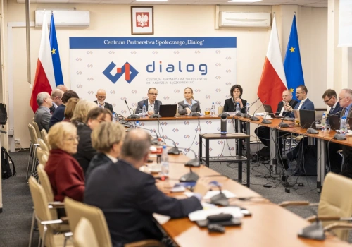 Czym zajmie się Trójstronny Zespół ds. Ochrony Zdrowia 21 kwietnia?