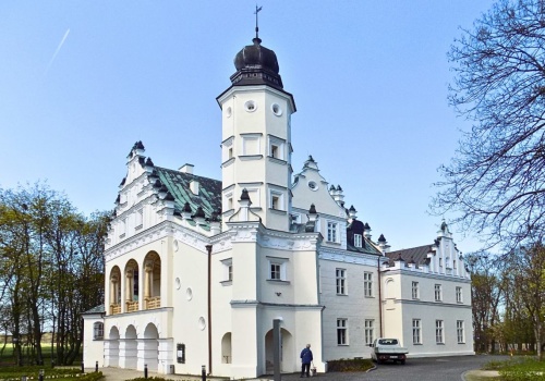 Najpiękniejsza fontanna w Polsce? Niepozorne miasto przyciąga masą atrakcji