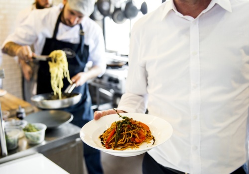 Polska przyspiesza w foodservice. QSR i street food wśród liderów wzrostu