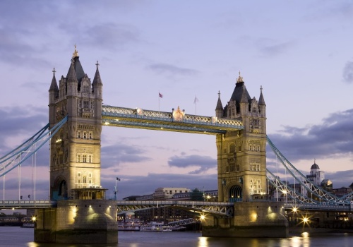 Możliwe niedobory żywności na Wyspach. Rząd ma szykować tajny plan