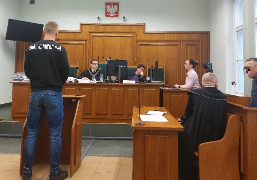 Włamanie koparką do kantoru w Legnicy. Ważny świadek odwołał swe zeznania