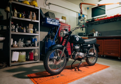 Części do klasycznych motocykli w Gmoto. Gdzie kupić elementy do WSK, Junaka, Jawy, Rometa, MZ, Simsona i innych maszyn z czasów PRL?