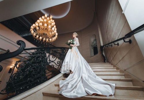 Odkryj luksus i elegancję sukni ślubnych OKSANA MUKHA