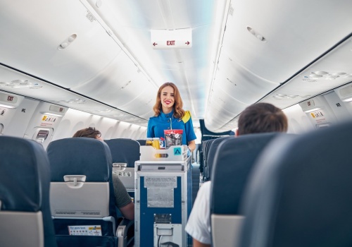 Lotniczy gigant uziemia pierwsze samoloty w związku z kryzysem paliwowym. Loty drożeją. Czy tanie wakacje będą jeszcze możliwe?