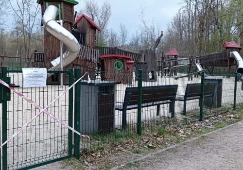 Plac Zabaw w Parku Zamkowym w Mysłowicach zamknięty do odwołania