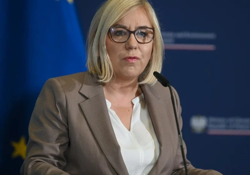 Hennig-Kloska nie może być spokojna o stanowisko? 