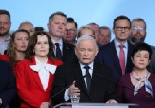 PiS reaguje na ruch Morawieckiego. Padły wymowne słowa