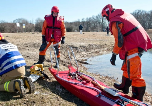 Garwolin. Ciało mężczyzny wyłowione z rzeki Wilgi. Policja ustala okoliczności śmierci