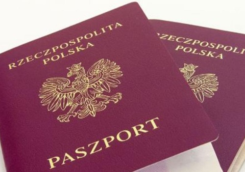Paszport z dostawą do domu. Nowy wzór dokumentu wkrótce