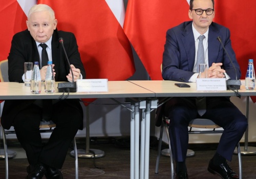 Morawiecki deklaruje, że się nie wycofa. 