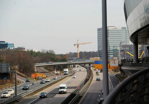 Niemcy zwolnią na autostradach? Zieloni chcą zaoszczędzić