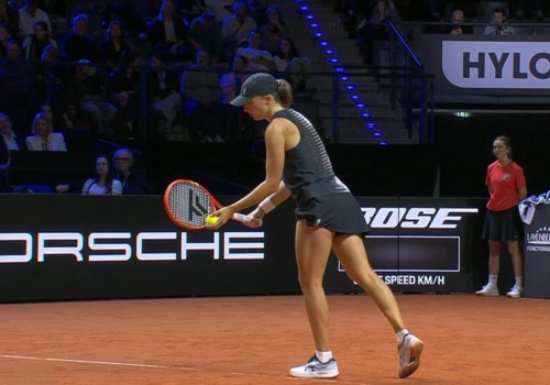 Były trener Williams reaguje na problemy Świątek. 