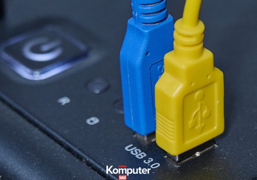 Co oznacza żółty lub niebieski port USB? Kolor mówi o specjalnych funkcjach