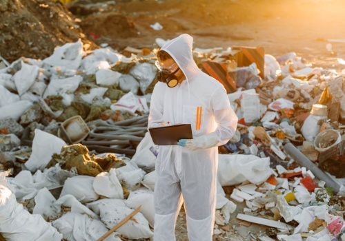Koniec marzeń o sprawiedliwych opłatach za śmieci. Rząd wystraszył się sąsiedzkich wojen