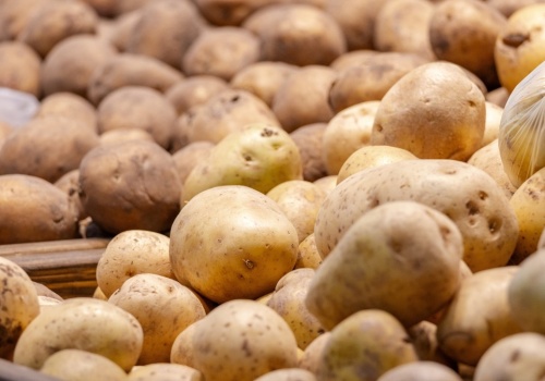 Ziemniaki z Zachodu zalewają Polskę. 