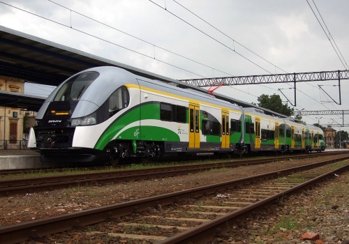 Mazowieckie: Bezpośrednie powierzanie przewozów to bezpieczeństwo w trudnych czasach