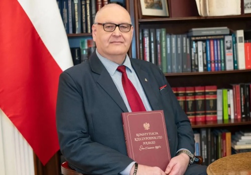 Ślubowanie a oświadczenie. Święczkowski wytknął próbę podważania kompetencji prezydenta