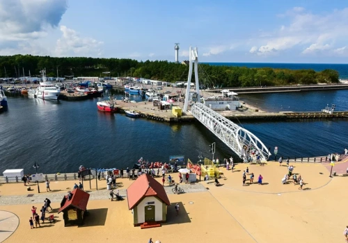 Ma swoją syrenkę niczym Warszawa. To idealne miasto na majówkę
