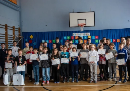 Padł nowy rekord w układaniu kostki Rubika na czas w Jaworznie