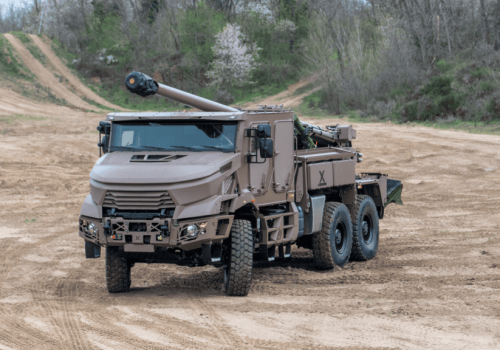 Francja kupi więcej artylerii